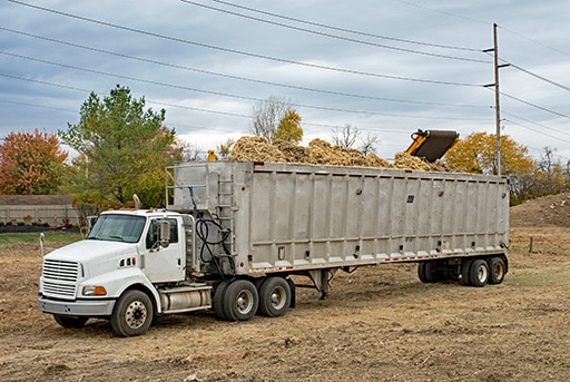 mulch-semi-trailer-Sarasota